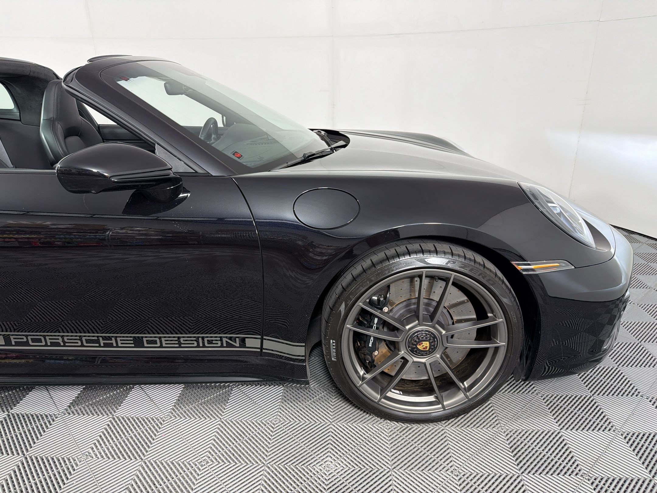 Certified 2023 Porsche 911 50th Anniversary Edition AWD/4WD image 26