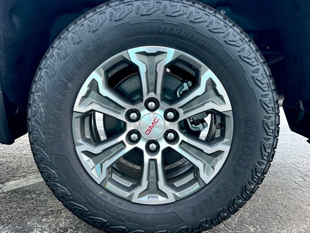 New 2026 GMC Sierra 1500 SLE AWD/4WD image 22