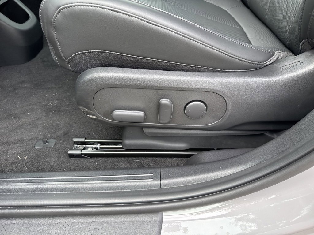 New 2025 Hyundai Ioniq 5 SEL image 13