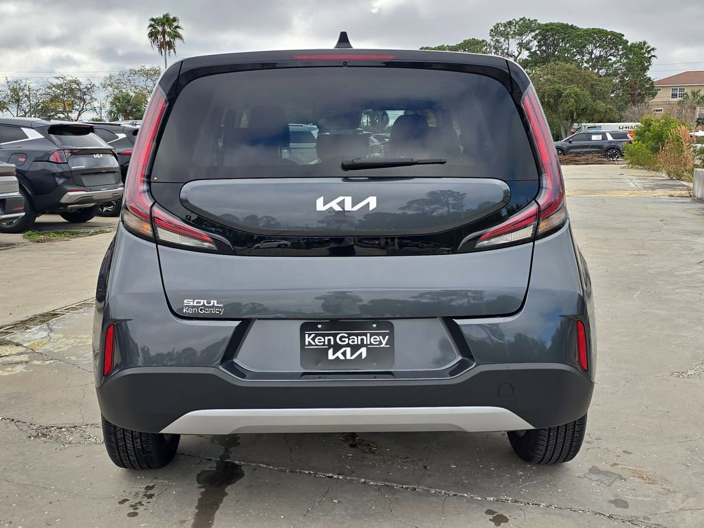 Certified 2025 Kia Soul LX image 7