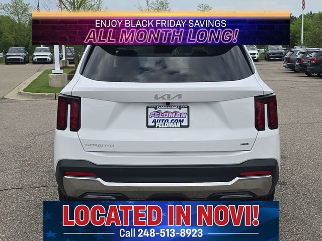 Used 2024 Kia Sorento S w/ Panoramic Sunroof Package image 4
