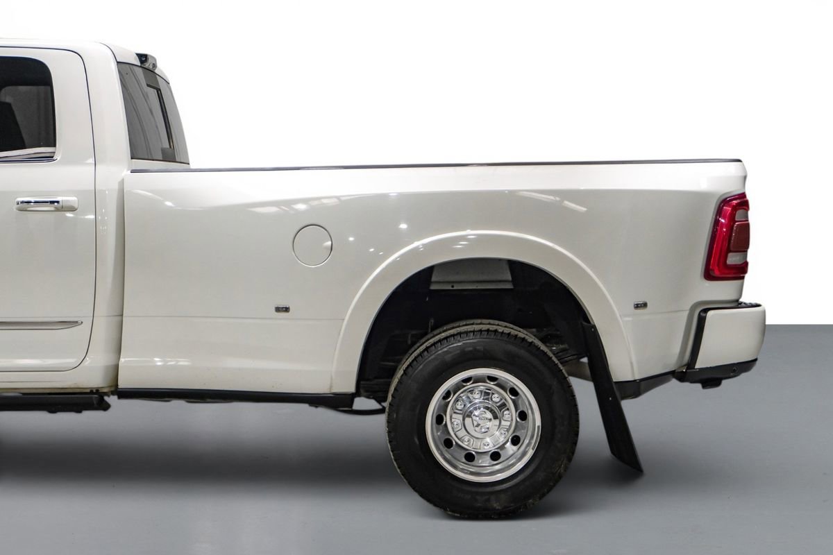 Used 2022 RAM 3500 Limited AWD/4WD image 11