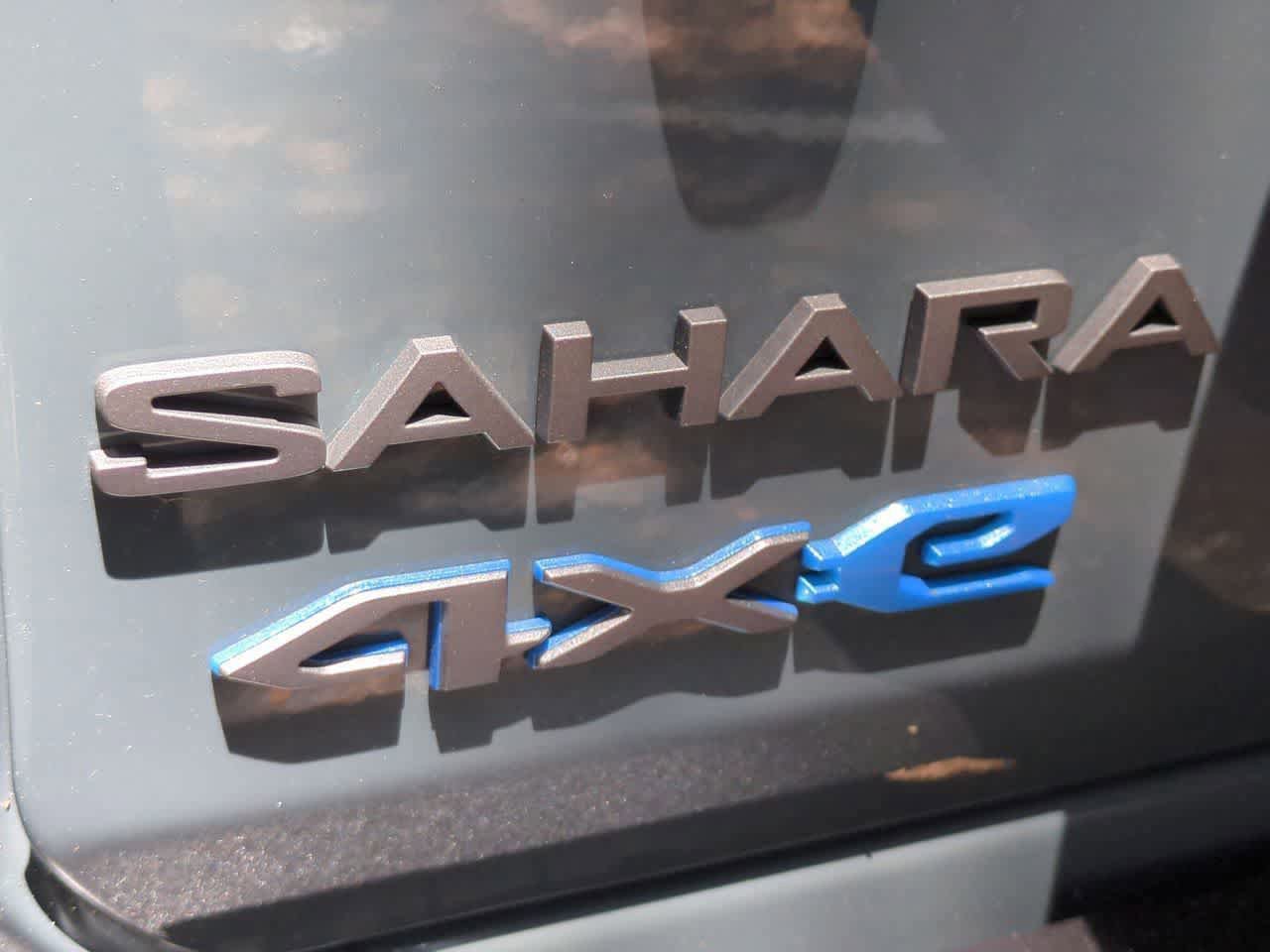 Used 2025 Jeep Wrangler Unlimited Sahara AWD/4WD image 13