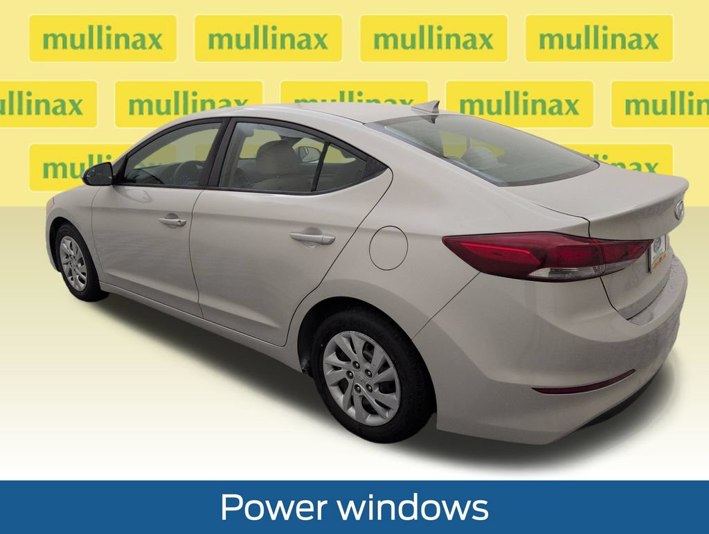 Used 2017 Hyundai Elantra SE FWD image 8