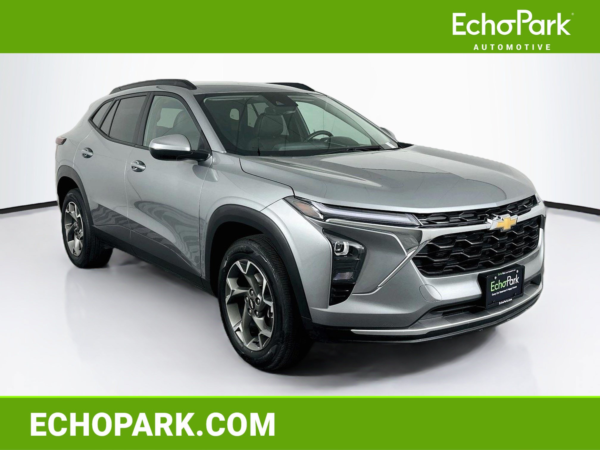 Used 2025 Chevrolet Trax LT w/ LT Convenience Package FWD image 1
