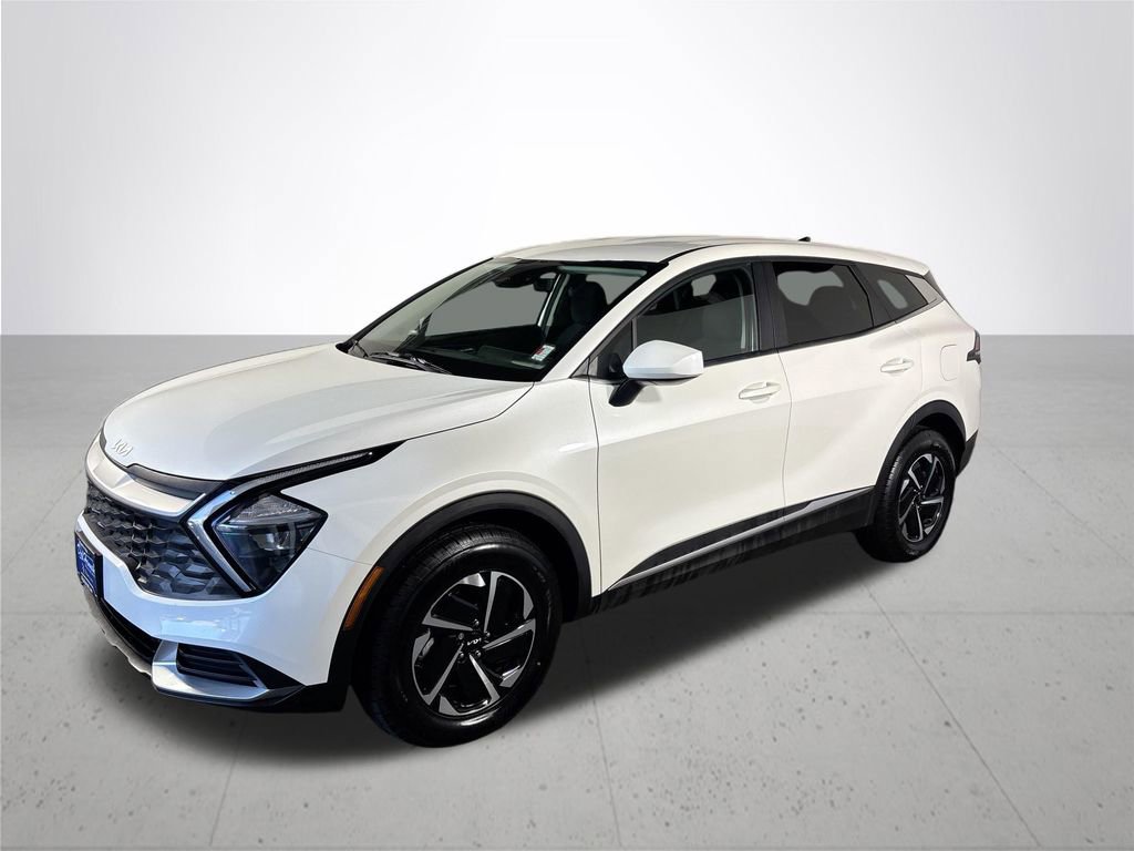 Certified 2023 Kia Sportage LX image 2