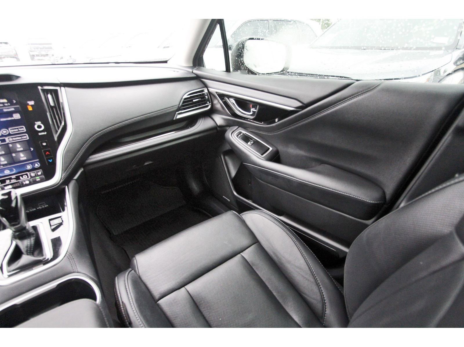 Used 2025 Subaru Outback Touring XT AWD/4WD image 10