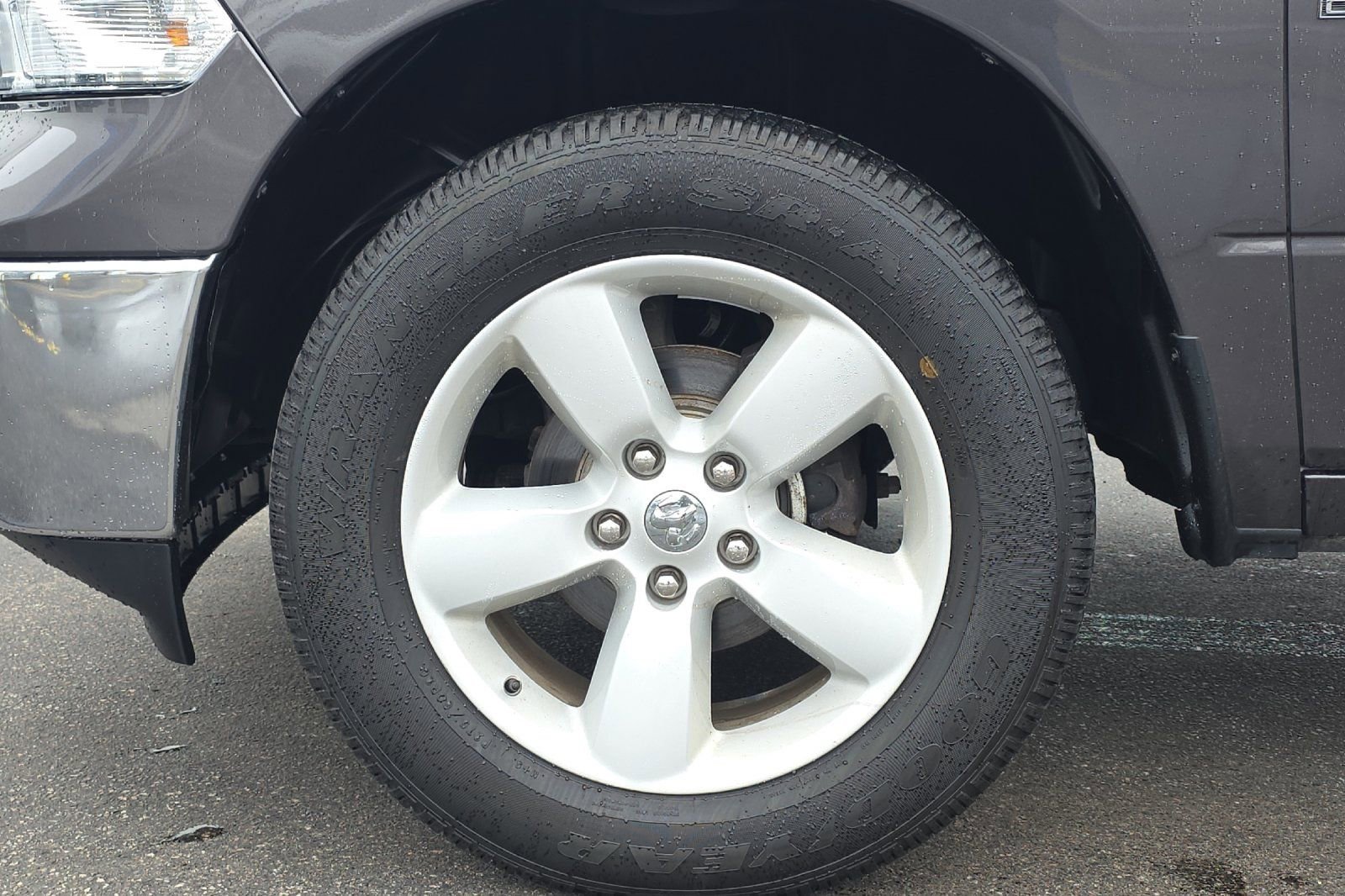 Used 2023 RAM 1500 Classic SLT image 23