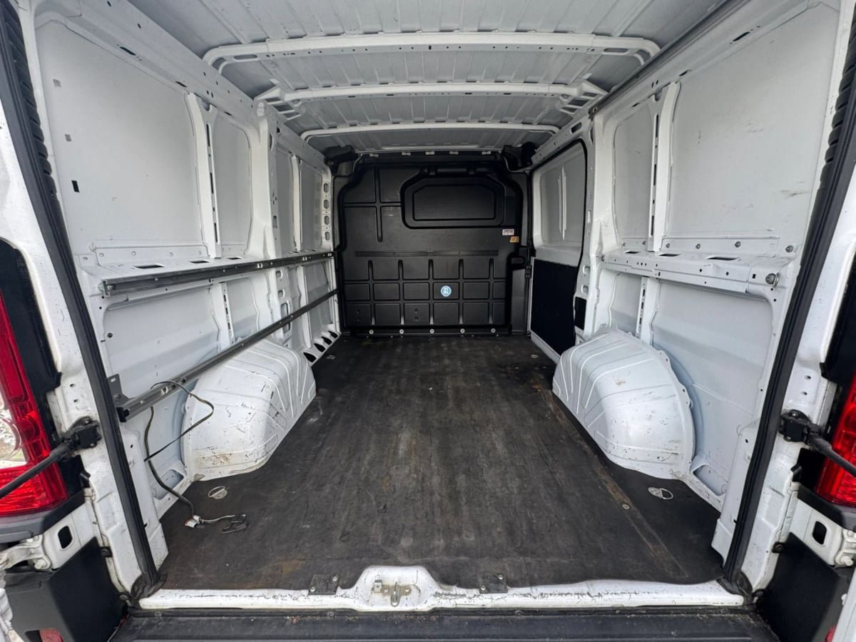 Used 2019 RAM ProMaster 1500 w/ Interior Convenience Group FWD image 11
