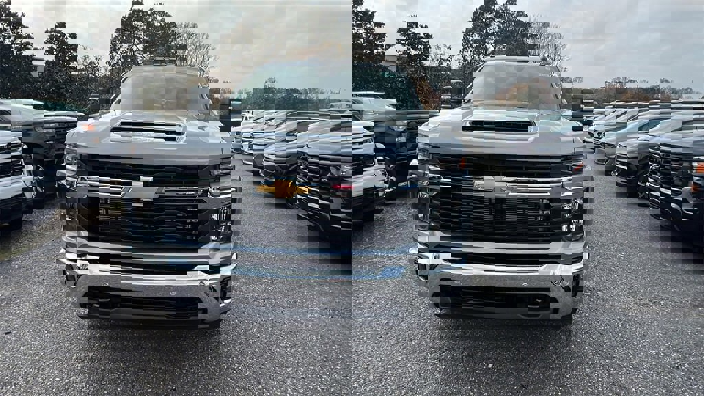 New 2026 Chevrolet Silverado 3500 LT w/ All Star Edition image 2