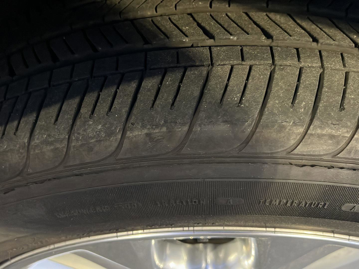 Used 2024 Toyota Highlander Limited image 45