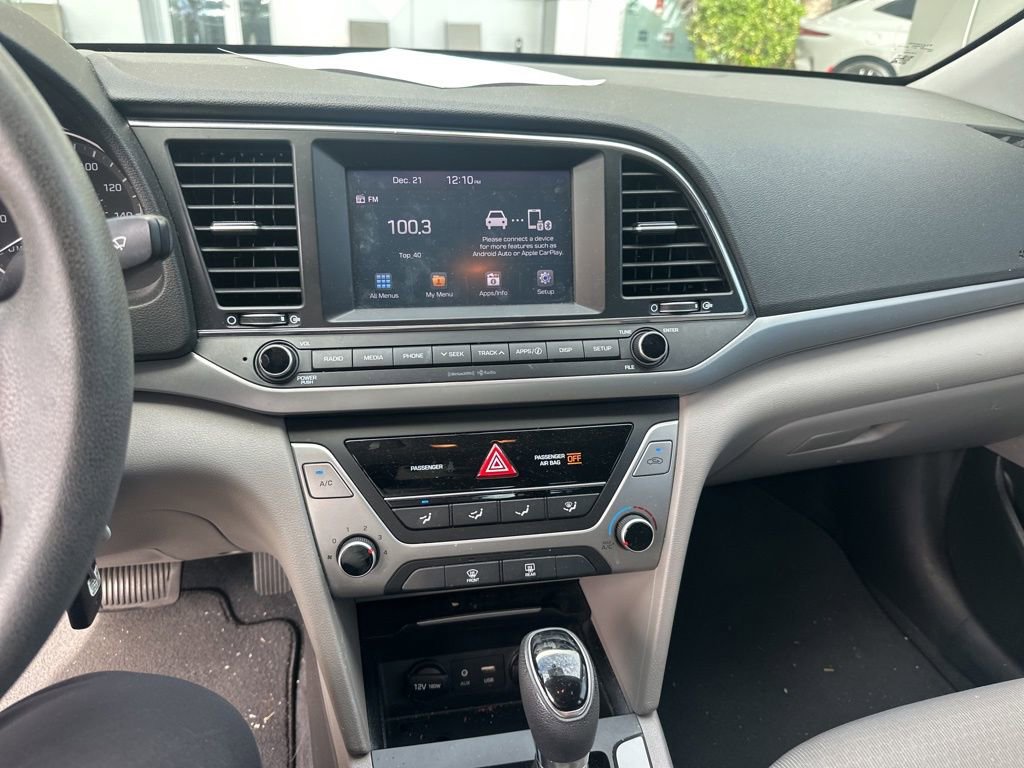 Used 2018 Hyundai Elantra SE w/ SE Connectivity Package 04 image 4