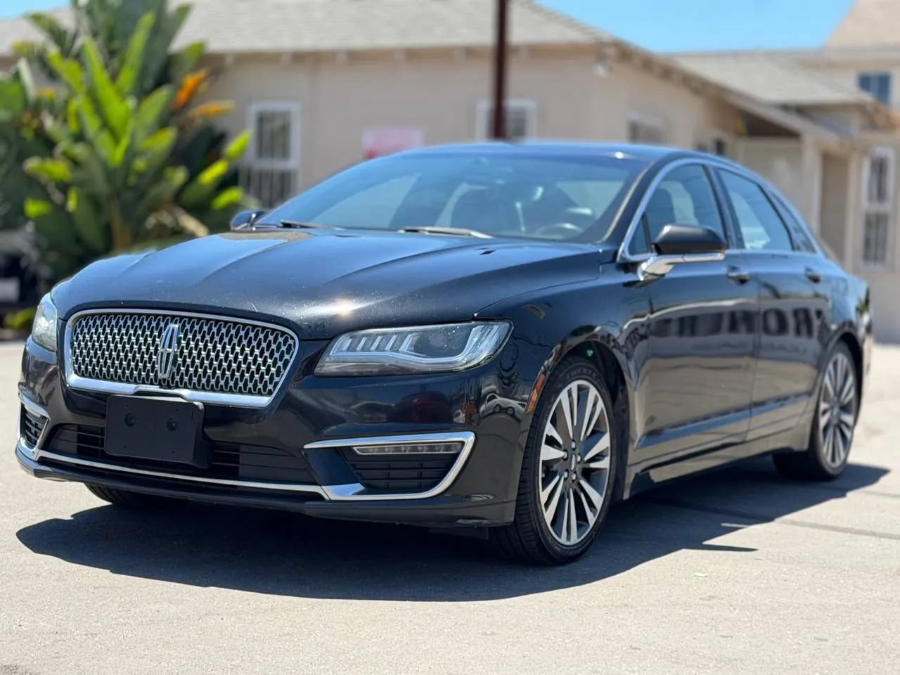 Used 2017 Lincoln MKZ Reserve FWD image 6
