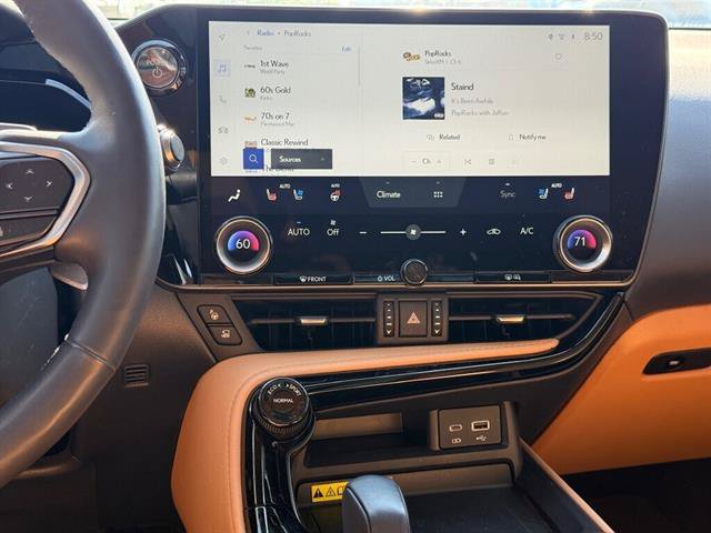 Used 2024 Lexus NX 350h AWD w/ Vision Package image 15