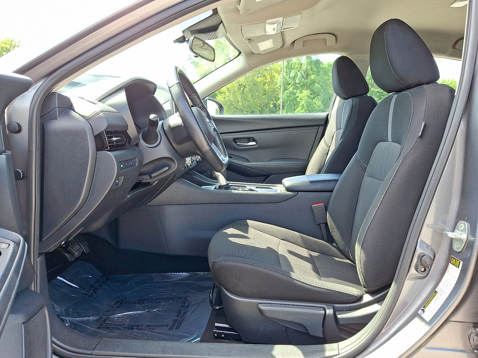 Used 2025 Nissan Sentra SV w/ All-Weather Package FWD image 13