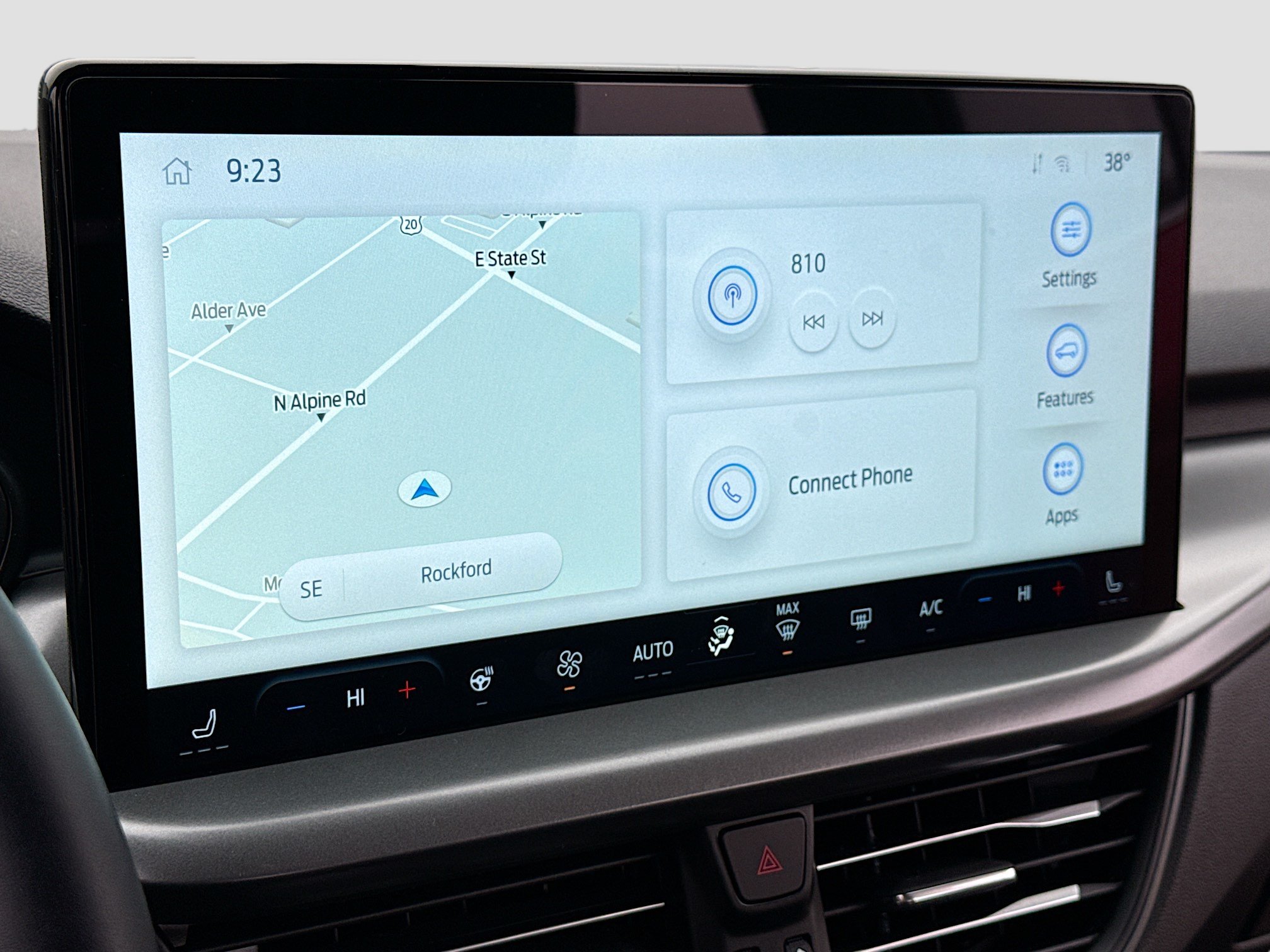 New 2025 Ford Escape SE FWD image 9