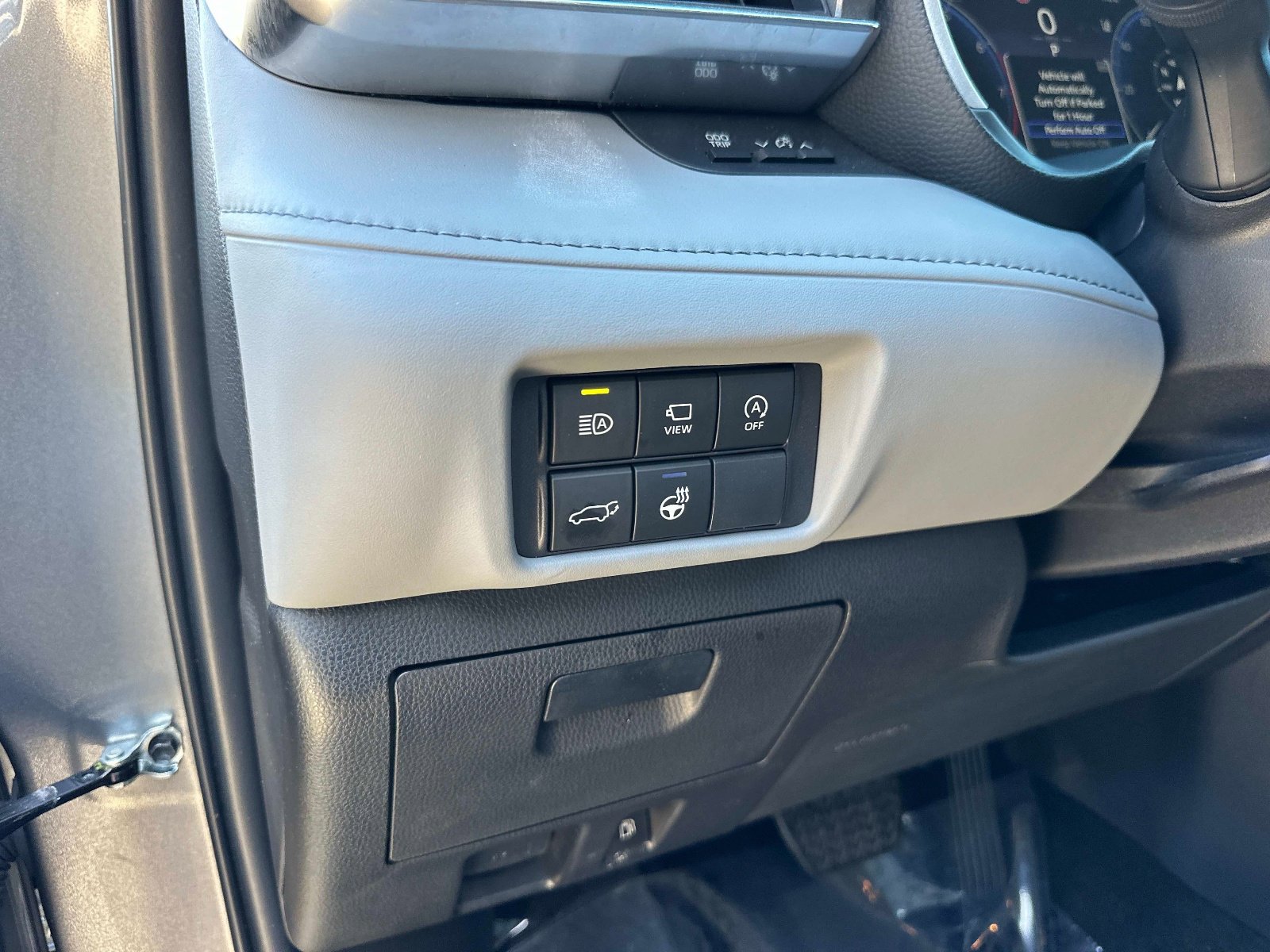 Used 2025 Toyota Highlander Limited image 22