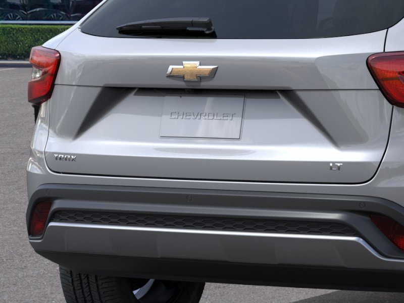 New 2026 Chevrolet Trax LT w/ Driver Confidence Package FWD image 14