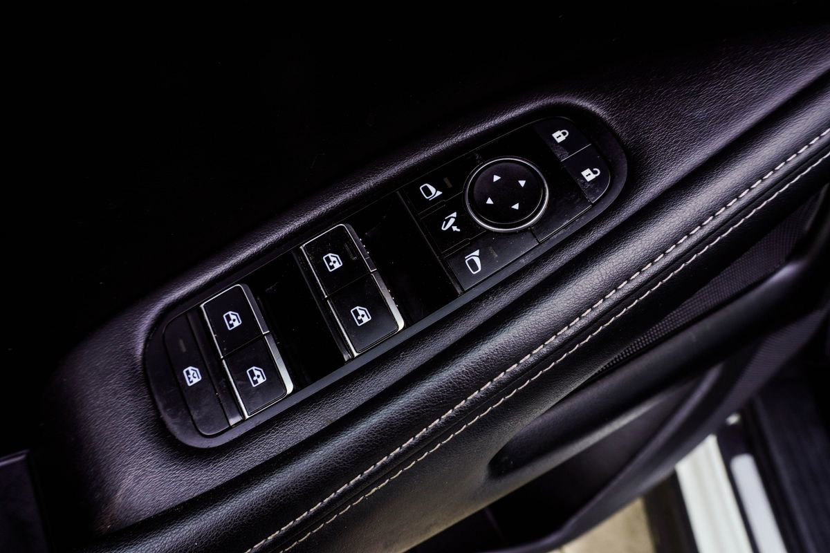 Used 2023 INFINITI QX60 Pure image 32