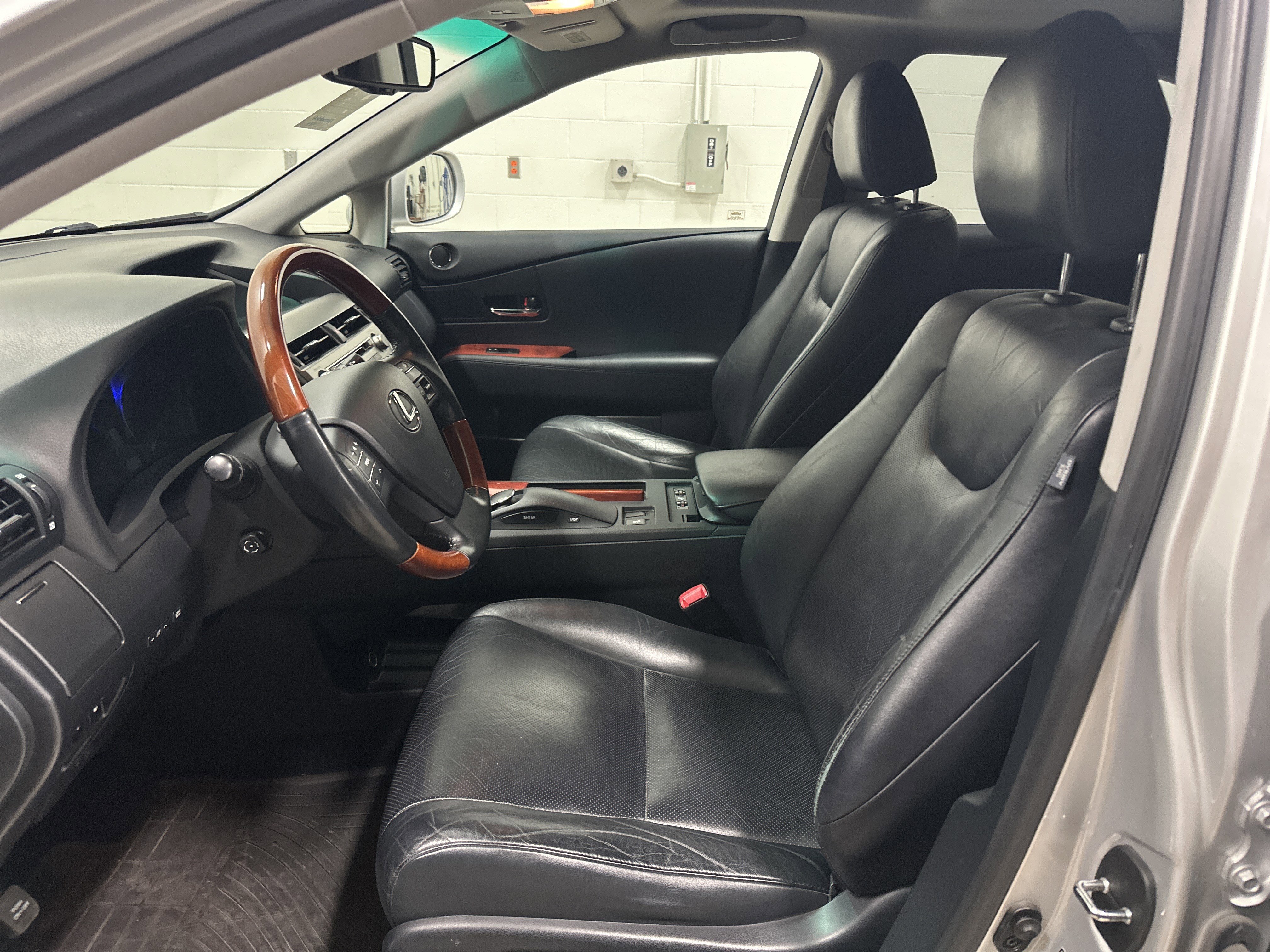 Used 2011 Lexus RX 450h AWD w/ Premium Pkg image 16