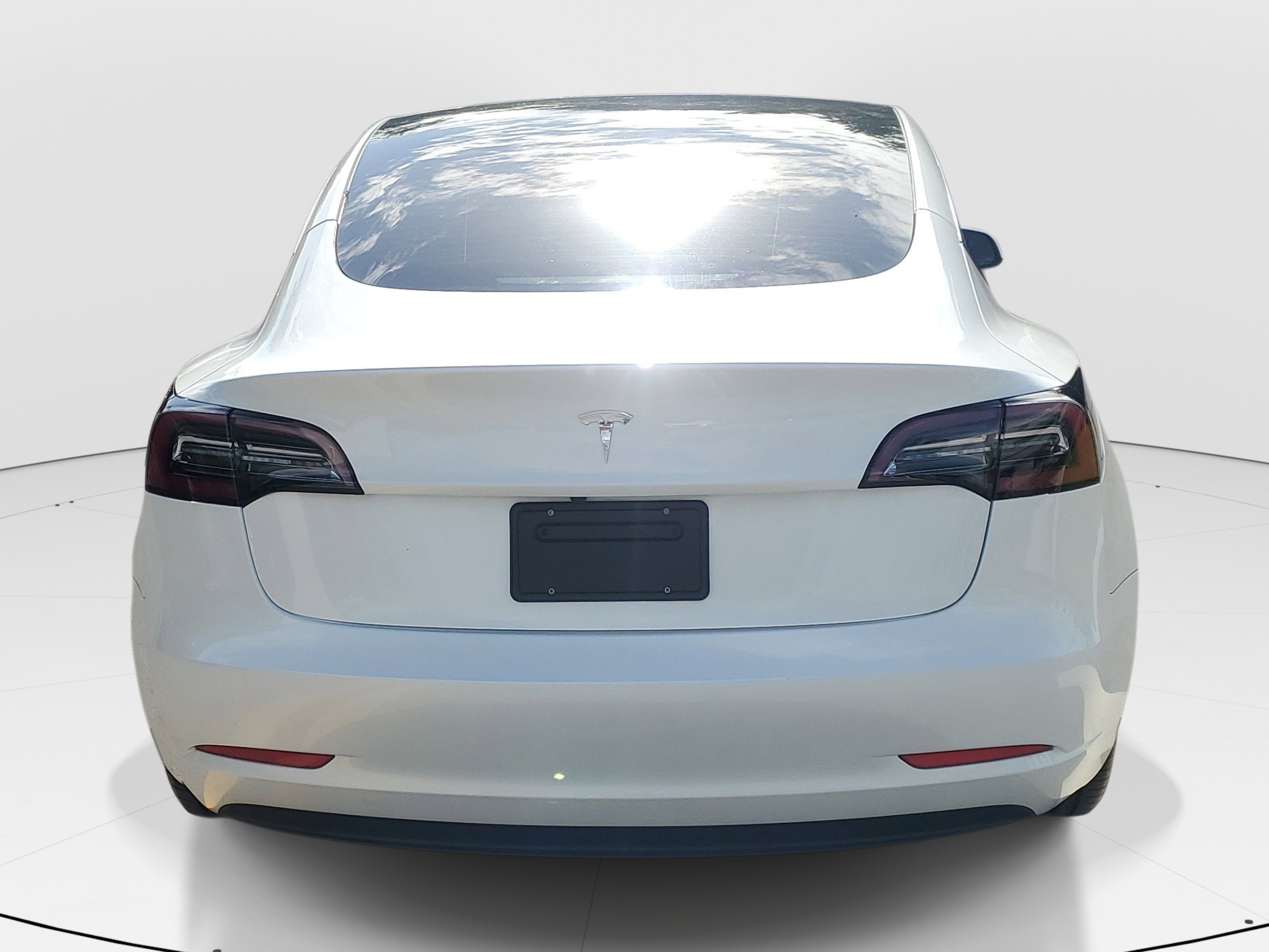Used 2023 Tesla Model 3 Standard Range image 6