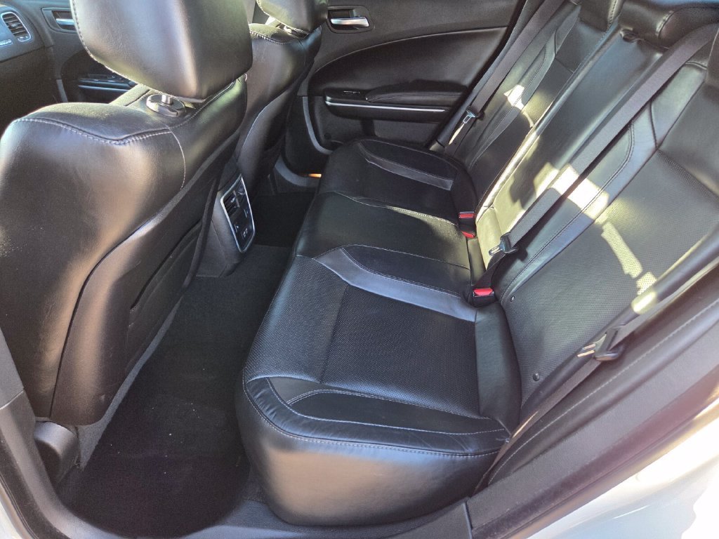 Used 2019 Dodge Charger SXT w/ Leather Interior Group RWD image 14