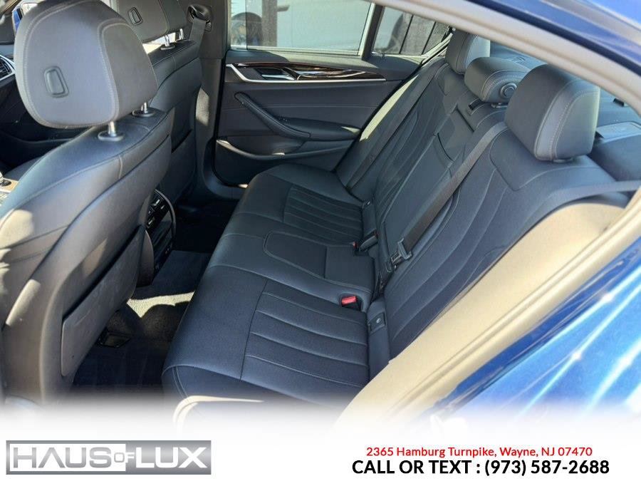 Used 2021 BMW 530i xDrive w/ Convenience Package AWD/4WD image 11