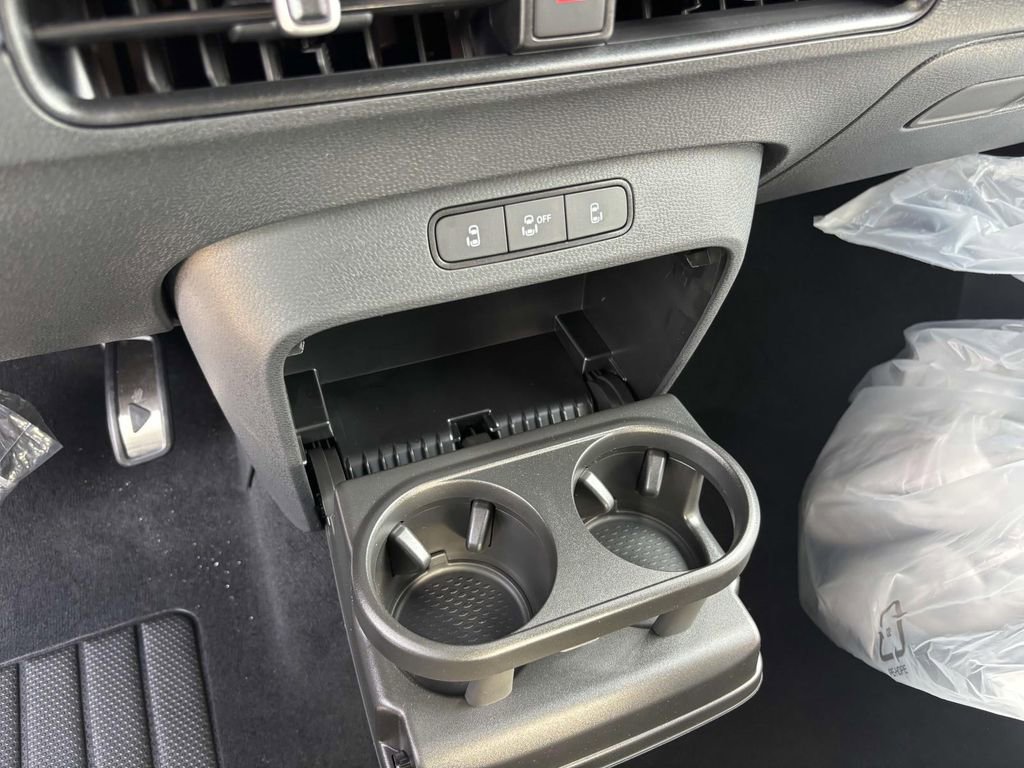 New 2025 Volkswagen ID. Buzz Pro S image 22