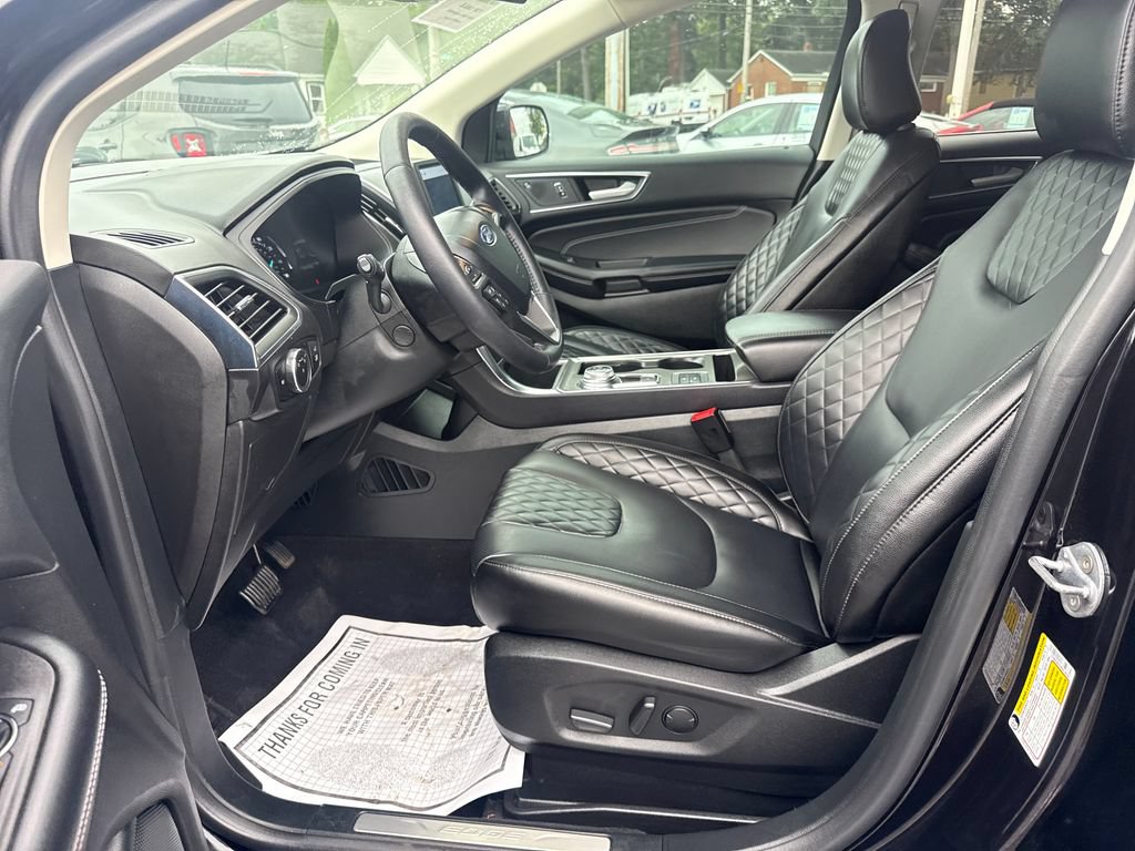 Used 2024 Ford Edge Titanium w/ Equipment Group 301A AWD/4WD image 24