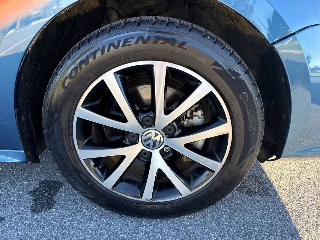 Used 2017 Volkswagen Jetta SE FWD image 31