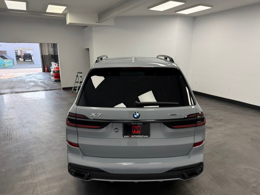 Used 2026 BMW X7 xDrive40i w/ Executive Package image 6