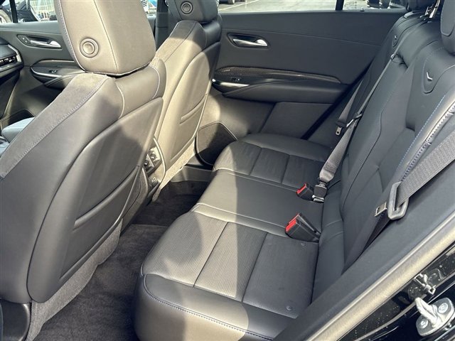 Certified 2025 Cadillac XT4 Sport image 25