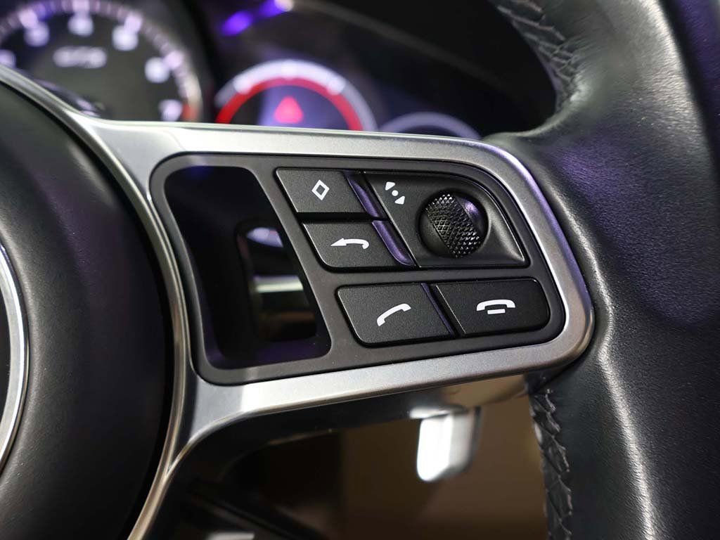 Used 2022 Porsche Cayenne GTS image 46