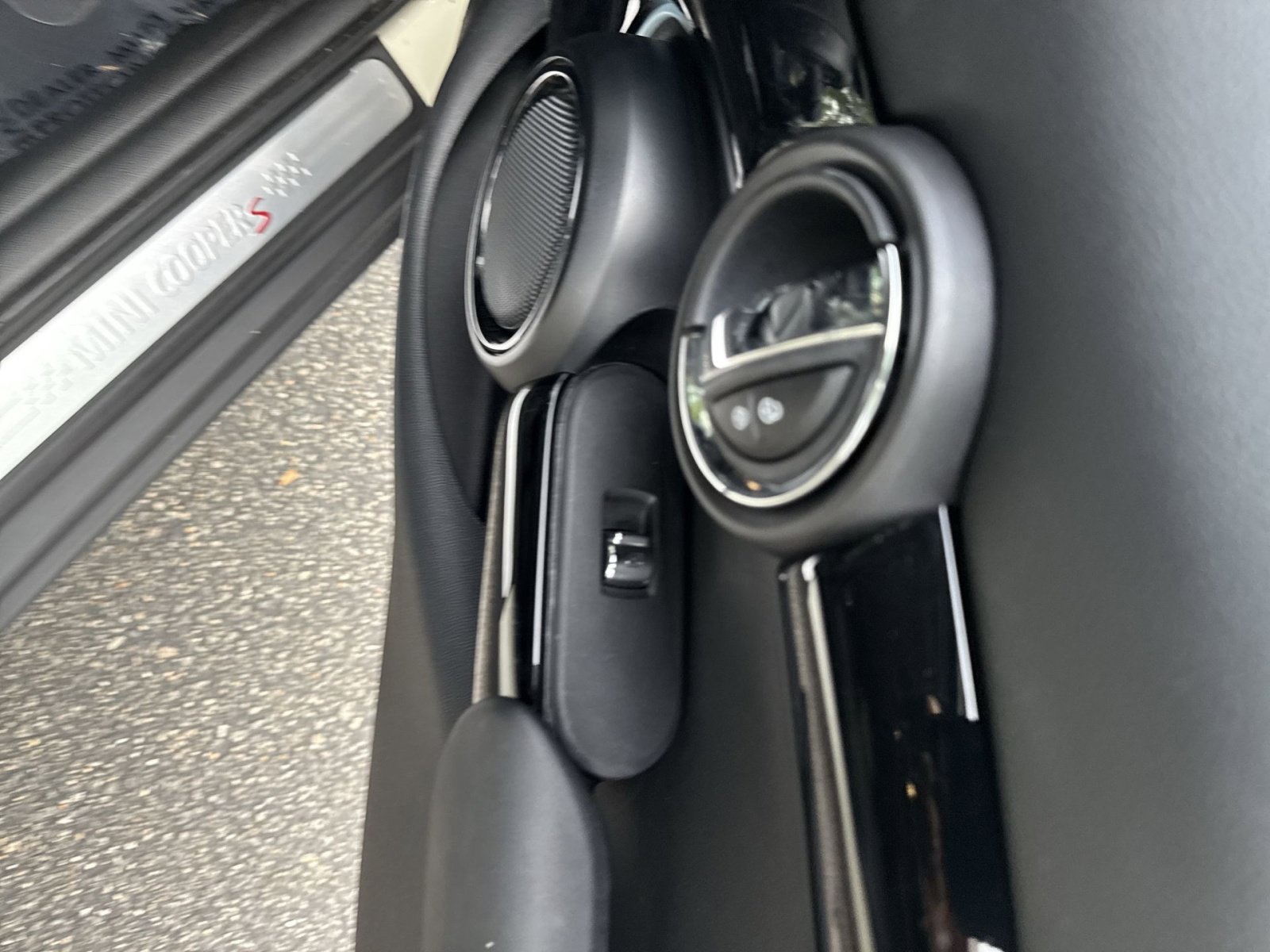 Used 2022 MINI Cooper S image 33