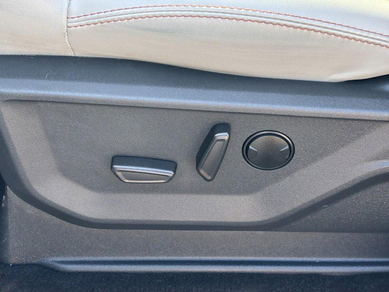 Used 2025 Ford Expedition Active image 17