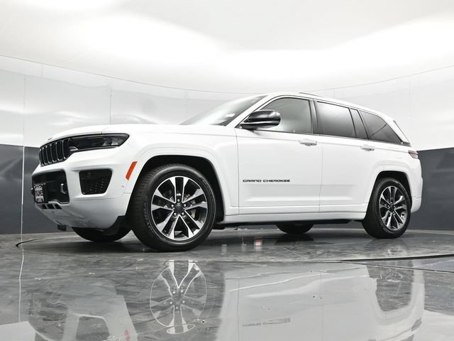 Used 2023 Jeep Grand Cherokee Overland AWD/4WD image 62