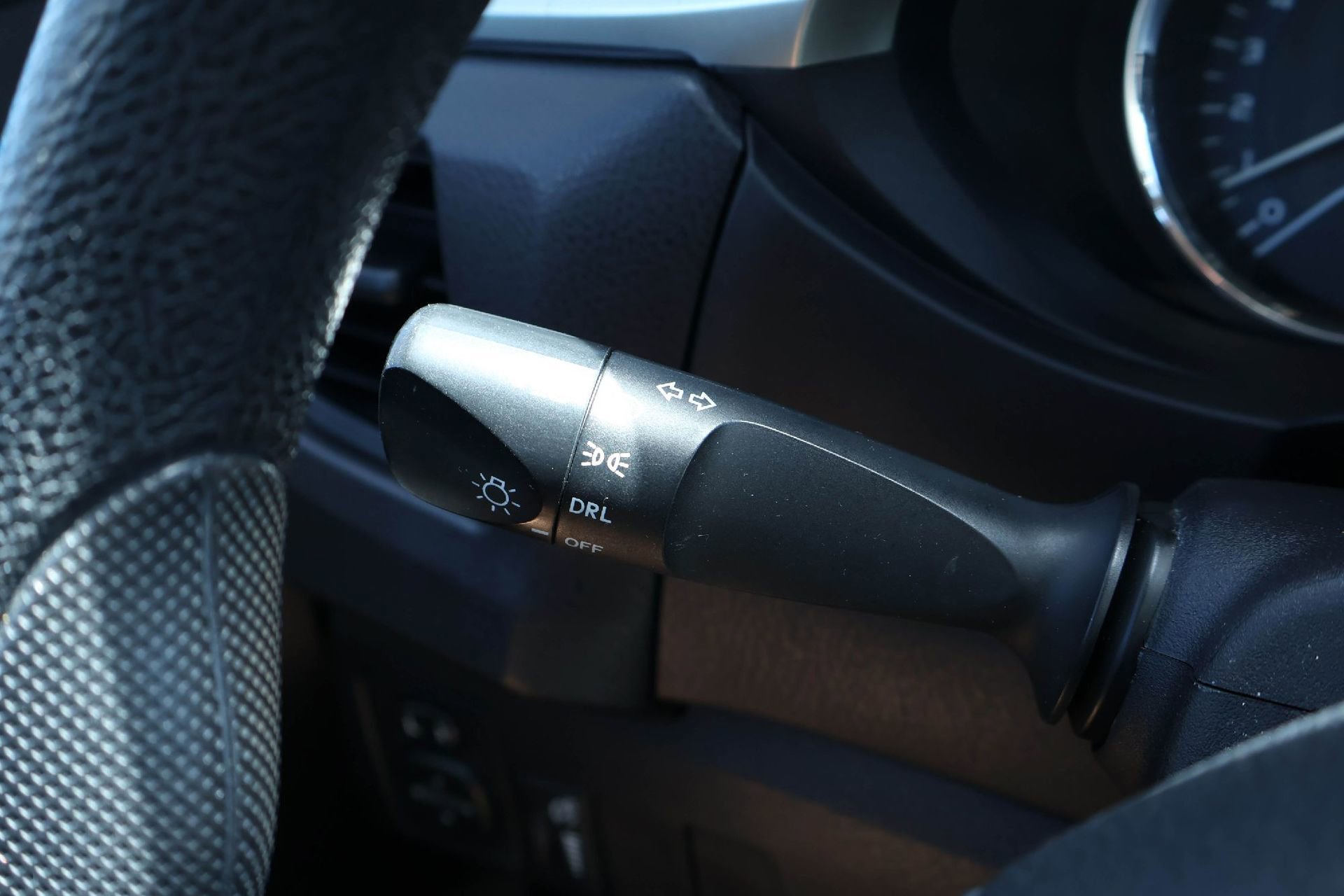 Used 2016 Toyota Corolla L image 27