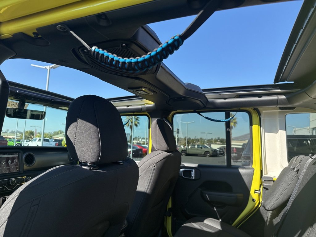 Used 2023 Jeep Wrangler Willys 4xe w/ Sun & Screen Package image 17