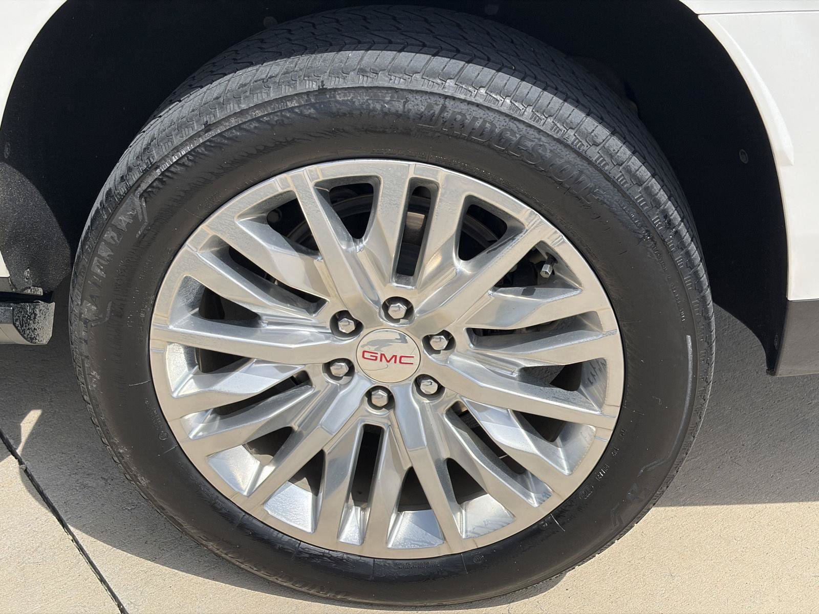 Used 2023 GMC Yukon XL Denali RWD image 24