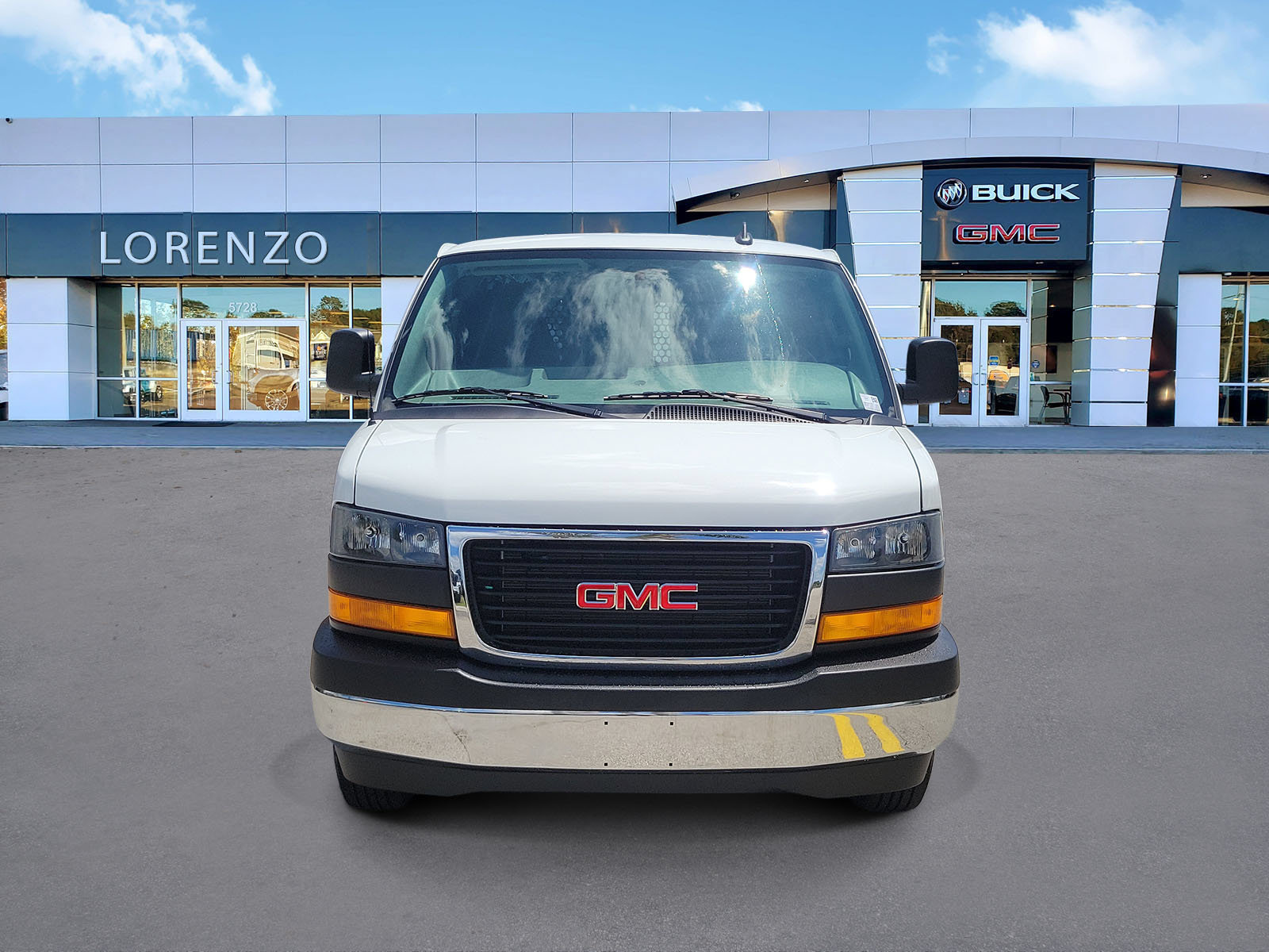 Used 2025 GMC Savana 2500 w/ Driver Convenience Package RWD image 2