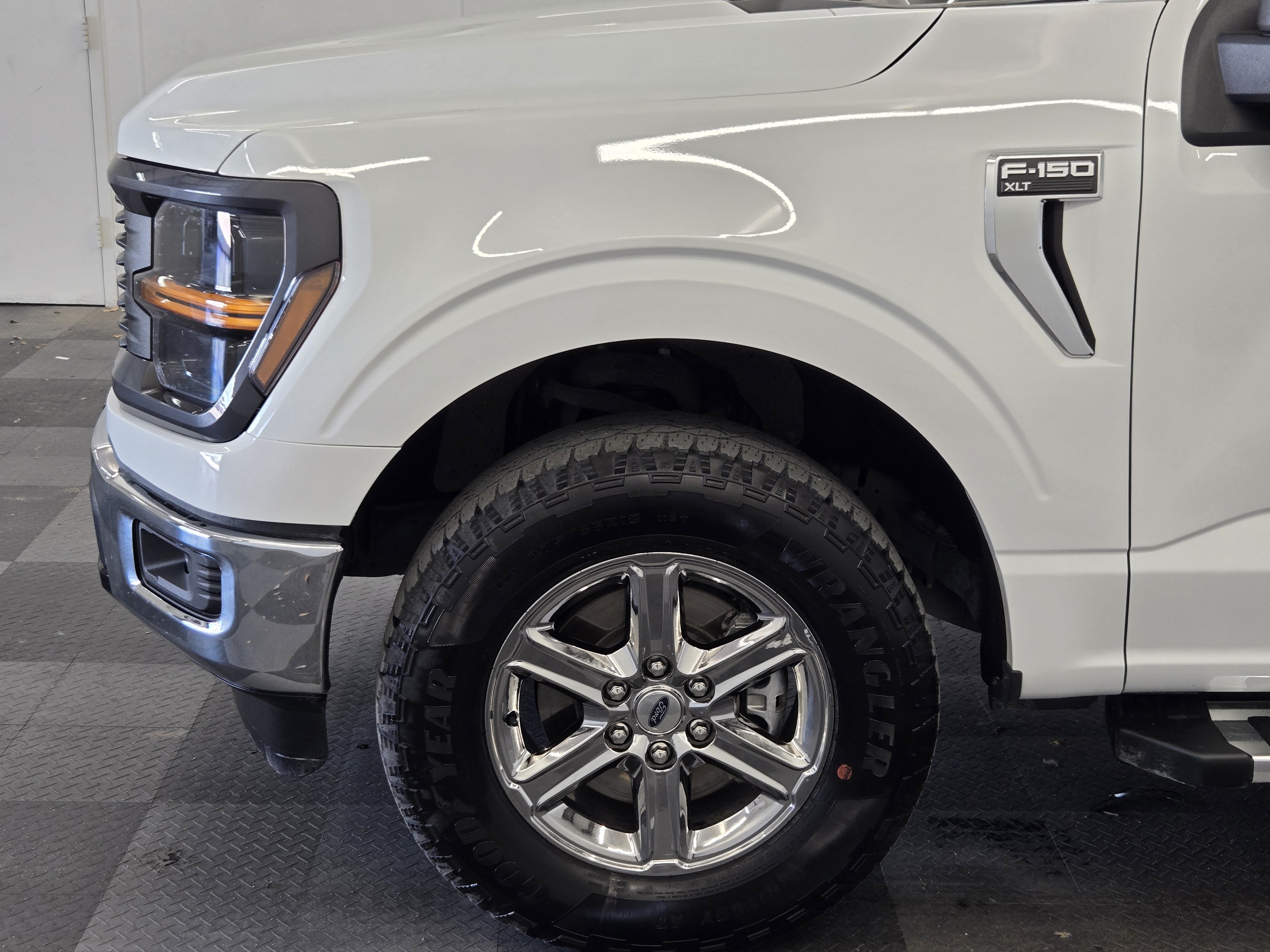 Certified 2025 Ford F150 XLT w/ Equipment Group 301A Standard AWD/4WD image 9