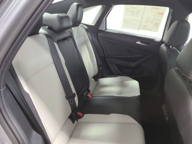 Used 2021 Volkswagen Jetta R-Line FWD image 20