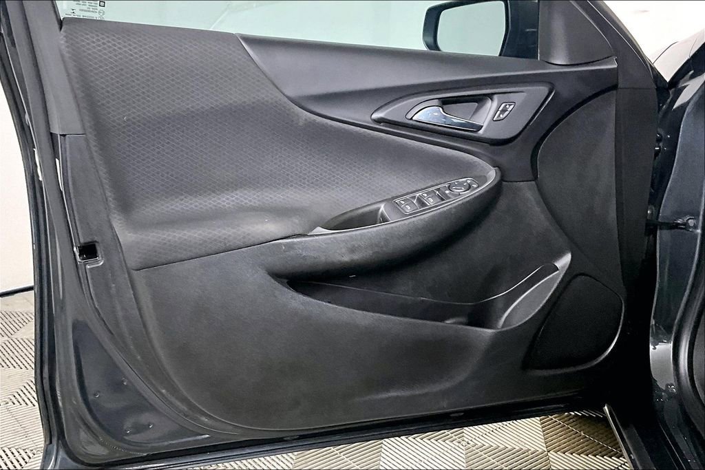 Used 2018 Chevrolet Malibu LS image 22