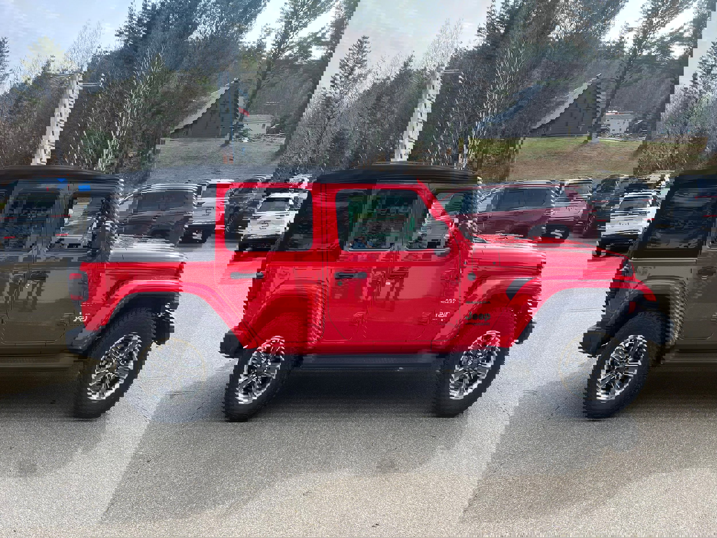 Used 2020 Jeep Wrangler Unlimited Sahara image 4