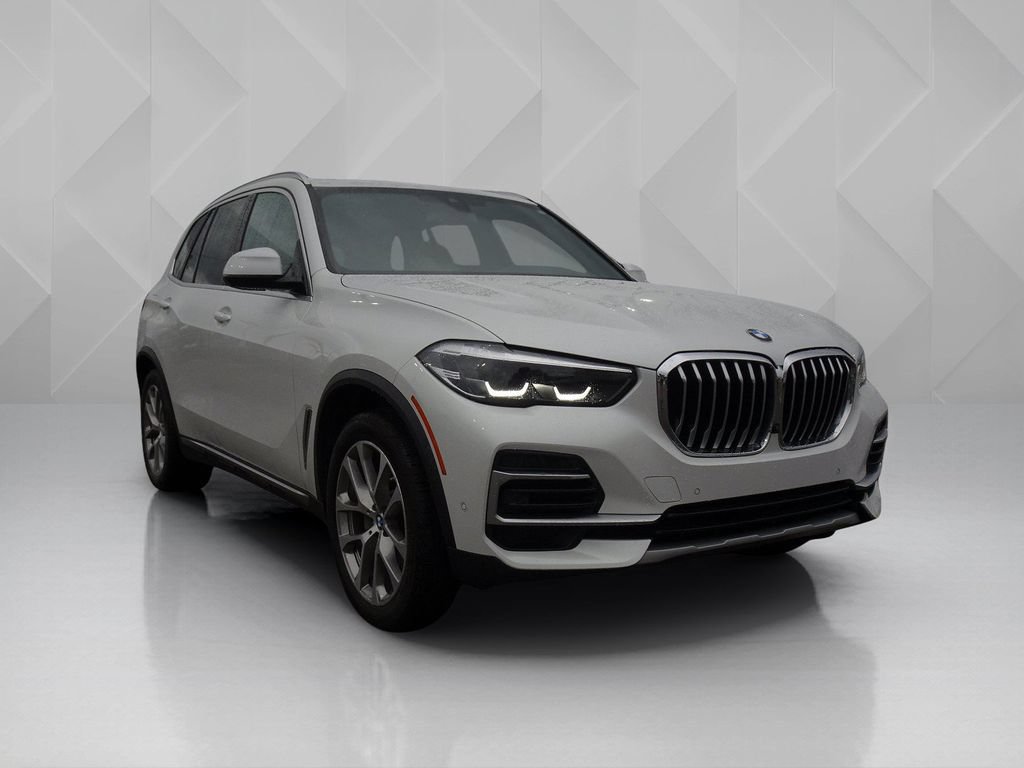 Used 2022 BMW X5 xDrive40i w/ Premium Package AWD/4WD image 6