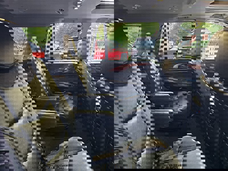 Used 2015 Cadillac Escalade Luxury AWD/4WD image 35