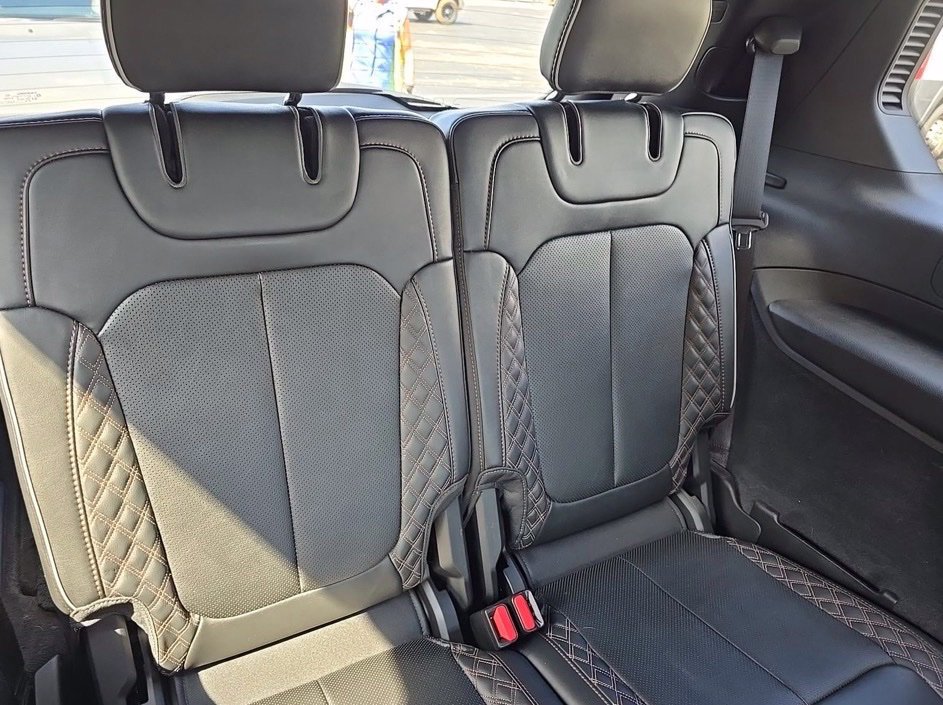 Used 2025 Jeep Grand Cherokee L Summit w/ Obsidian Package AWD/4WD image 7