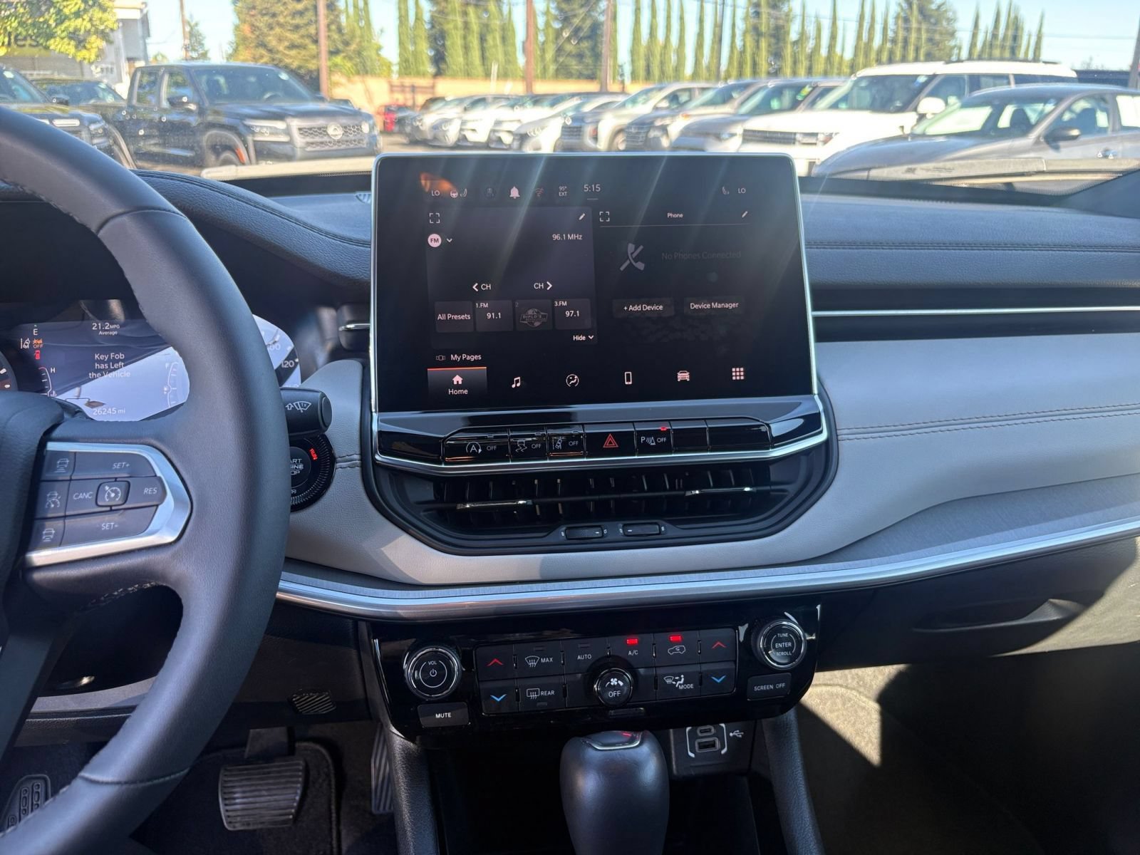 Used 2025 Jeep Compass Limited AWD/4WD image 17