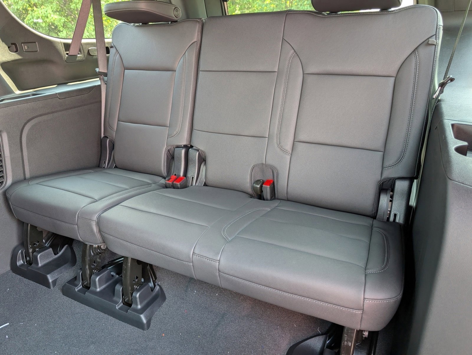 New 2026 Chevrolet Suburban LT w/ Comfort Package image 13