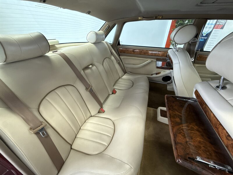 Used 1997 Jaguar XJ Vanden Plas RWD image 22